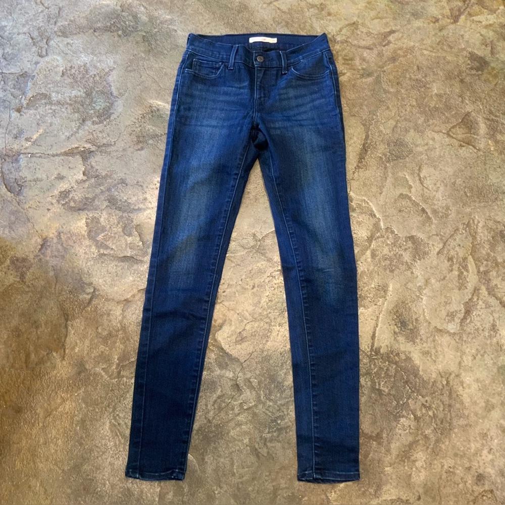 Levi’s super skinny 710 size 26 classic blue jeans. LIKE NEW